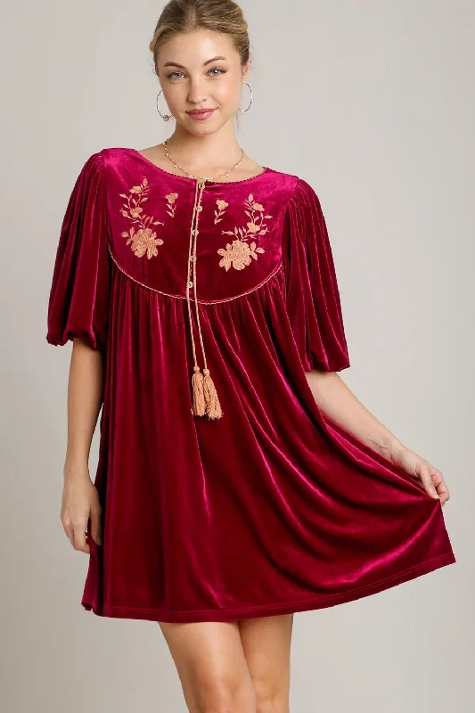Exquisite Design Embroidered Half Sleeve Velvet Mini Dress with Tassel