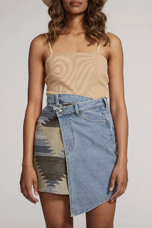 Soft And Comfortable DENIM BLANKET SKIRT
