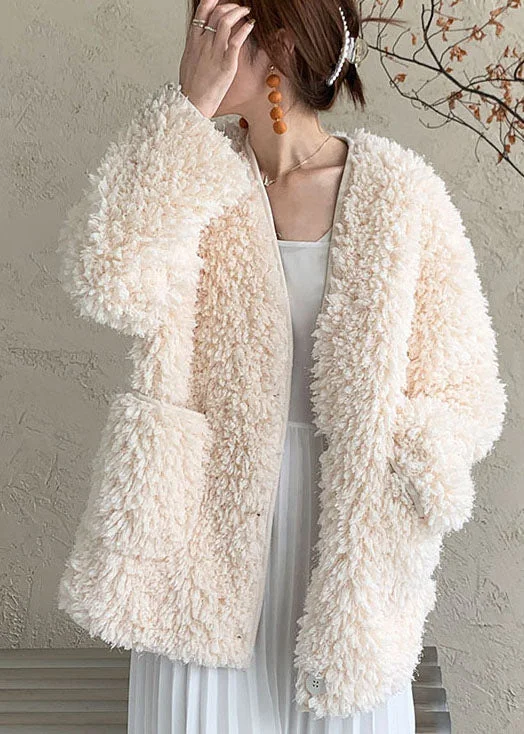 Exquisite Design Fitted White V Neck Pockets Faux Fur Coat Outwear Winter