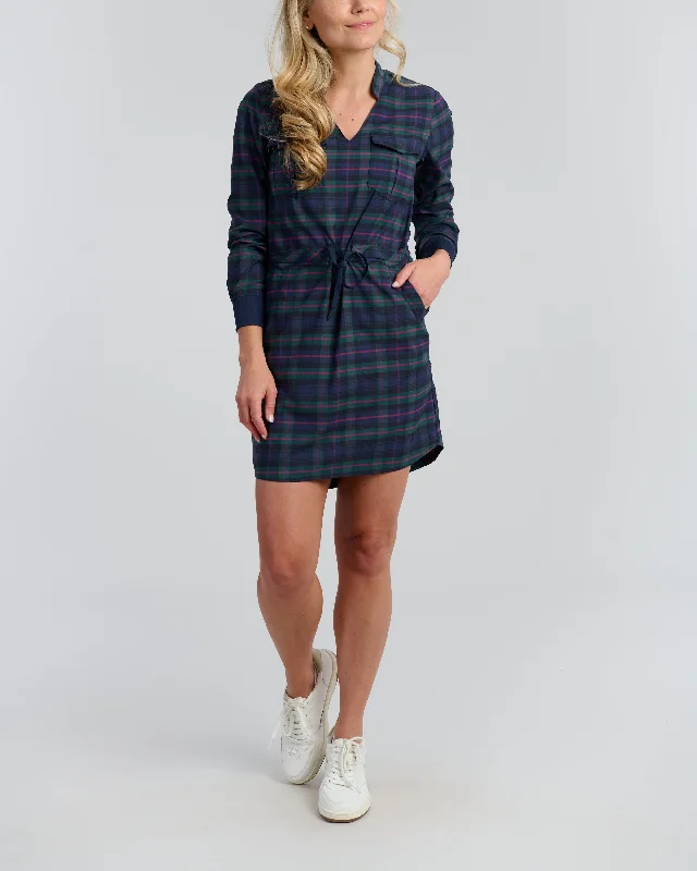 Age-reducing Style Dark Tartan Women's Driver Dress