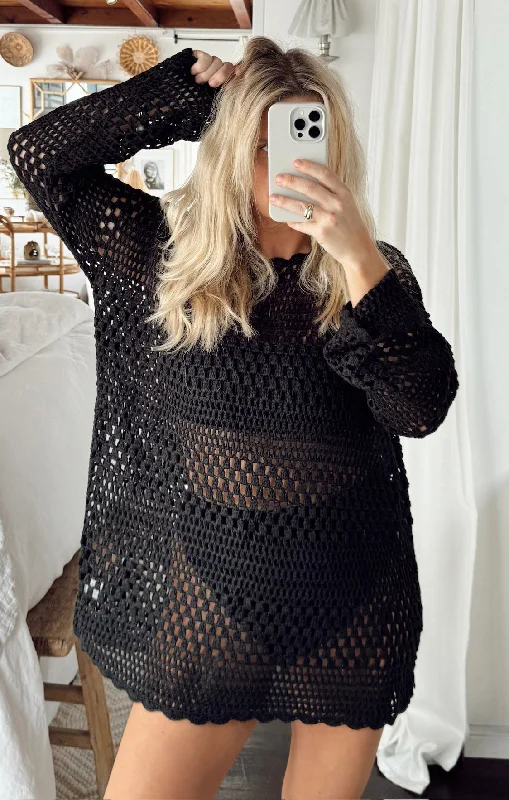 Simple And Comfortable Paula Pullover ~ Black Crochet