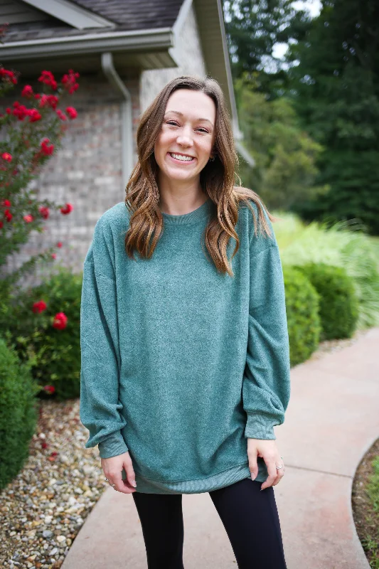 Sports And Leisure Hunter Green Fleece Lightweight Sweatshirt | Boutique Elise | Lucy Sports And Leisure Hunter Green Fleece Lightweight Sweatshirt | Boutique Elise | Lucy