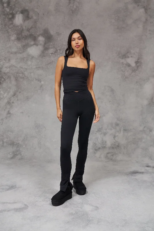 Exquisite Design SCULPTING STRETCH ZIP HEM LEGGINGS - BLACK