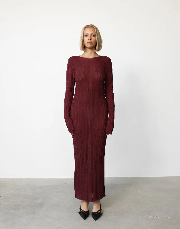 High Street Style Prophecy Maxi (Burgundy) - By Lioness