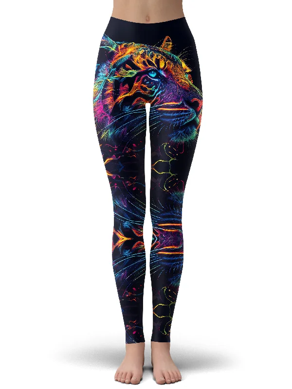 Simple And Comfortable Tigre Realm Leggings