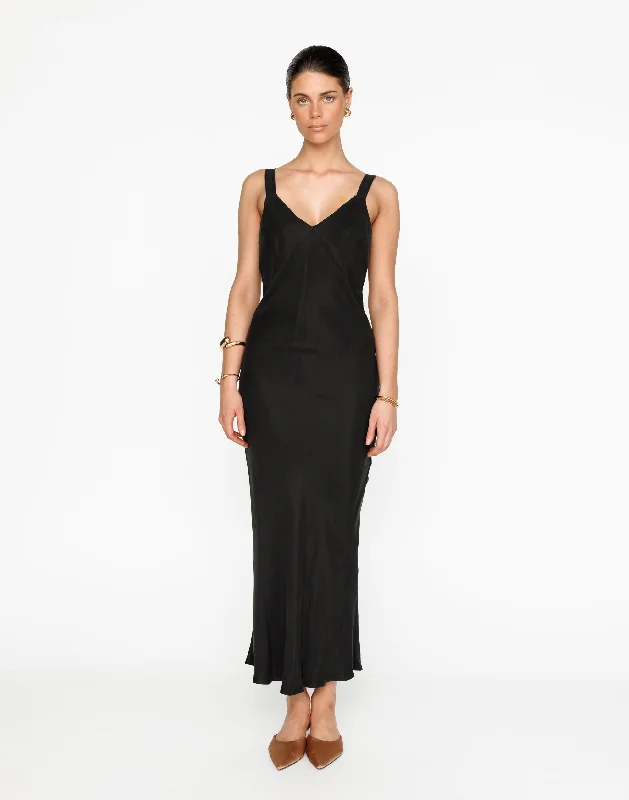 Urban Style Kirsty Maxi Dress (Black)