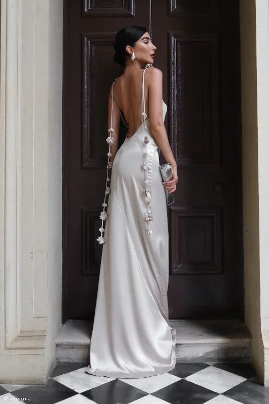 Comfortable Series Elenora Rose Gown - Champagne