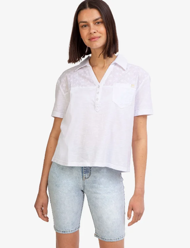 Minimal Style SHORT SLEEVE EYELET POLO SHIRT WITH POCKET
