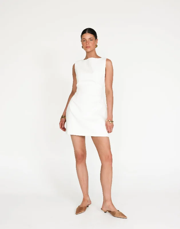 Minimal Style Anders Mini Dress (White)