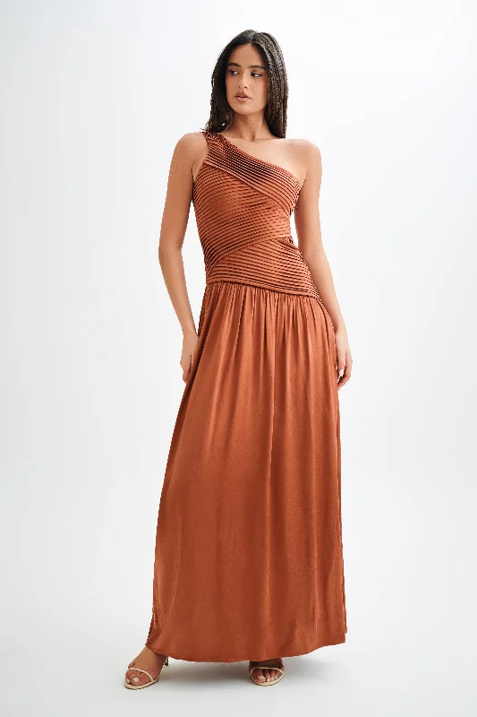 Refreshing Design Jenna One Shoulder Pleated Maxi Dress - Wood