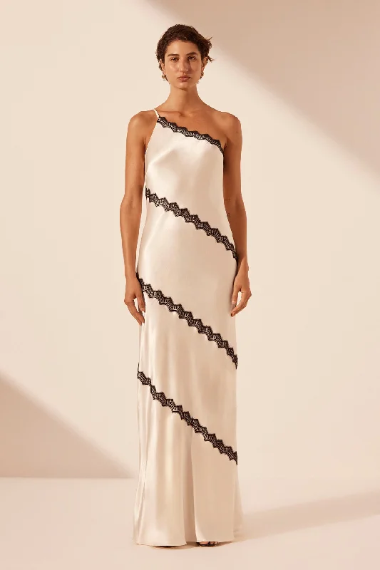 High Street Design CAMILLE LACE ASYMMETRICAL MAXI DRESS - CREAM/BLACK