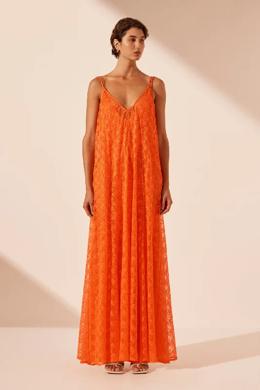 Refreshing Design SOL LACE PLUNGED MAXI DRESS - FLAME
