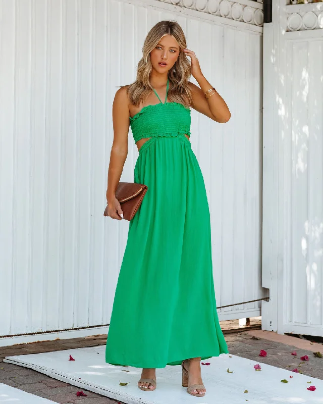 Tropical Style Hit The Beach Smocked Halter Maxi Dress - Kelly Green
