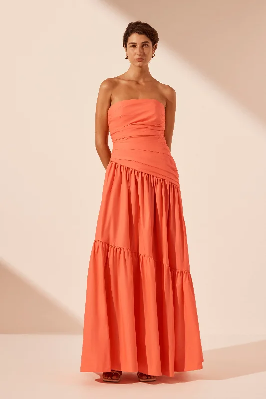 Multifunctional Style MAIORI STRAPLESS TIERED MAXI DRESS - CORAL