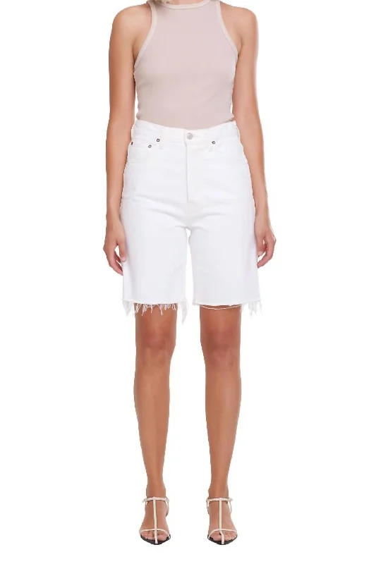 Simple And Comfortable 90S Pinch Waist Short In Porcelain