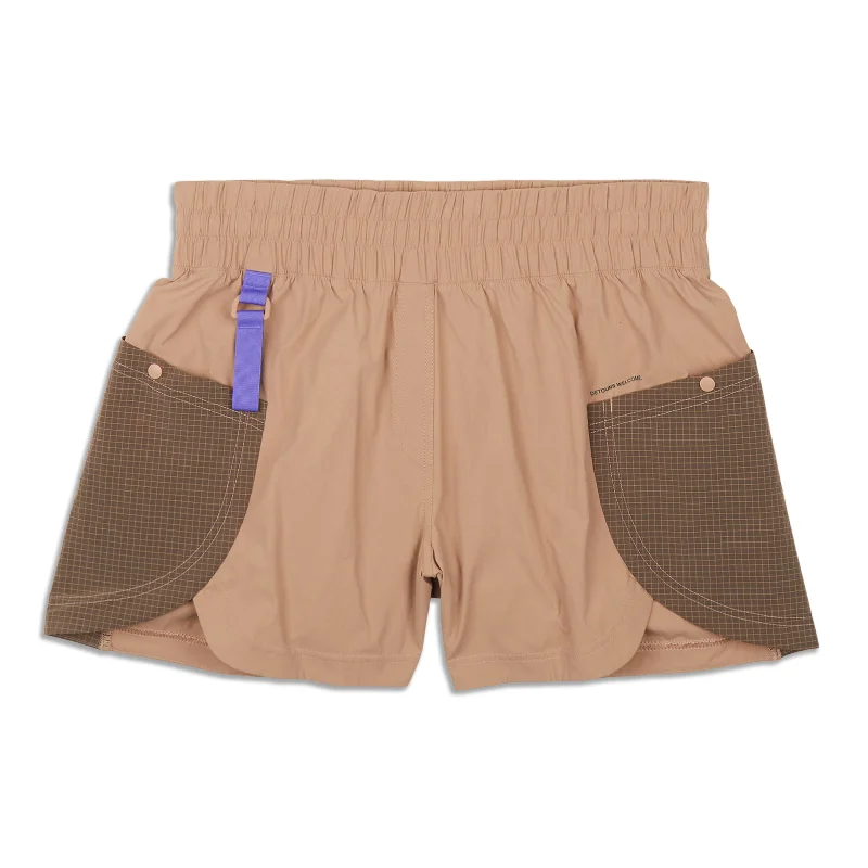 Fashion Classic Drop-In Pocket High-Rise Hiking Short