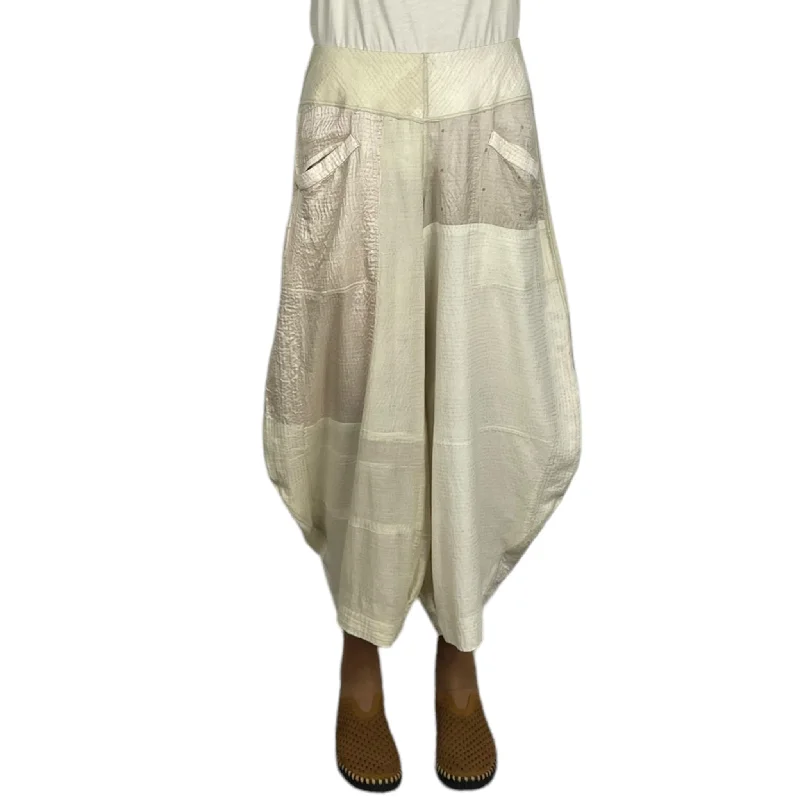 Short Design JAIPUR WHITE KANTHA HAREM PANTS