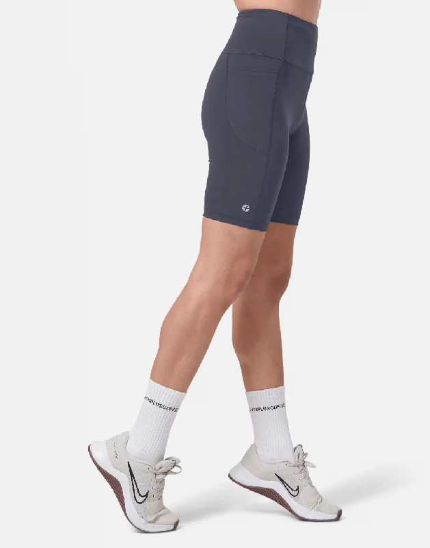 Sports And Leisure Relentless 8" Bike Short in Orbit