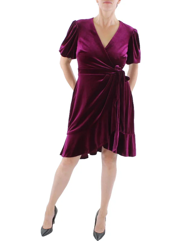 Exquisite Fabrics Womens Velvet Knee Cocktail and Party Dress