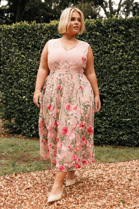 Practical Style Wonderland Midi Dress - Pink Floral