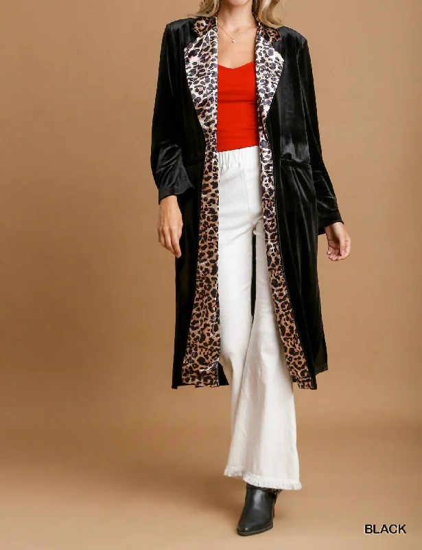 Age-reducing Style Duster Kimono With Contrast Leopard Detail In Black Velvet