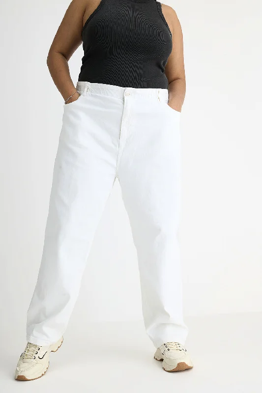 Elegant Design White Elasticated Mom Jeans