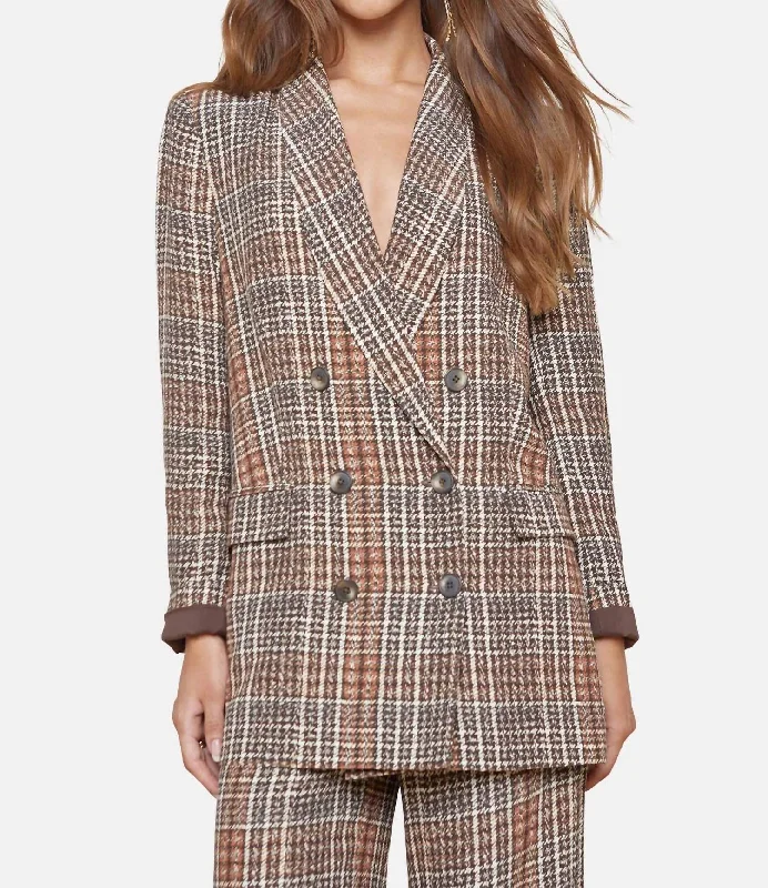 Noble And Elegant Jayda Tweed Blazer In Brown Plaid