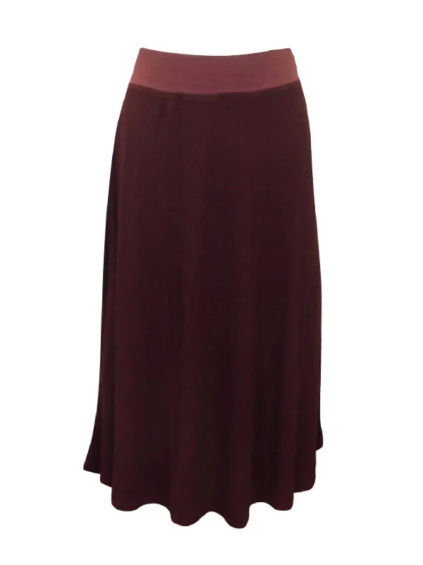 Fresh And Capable Ribbed Full Skirt In Bordeaux