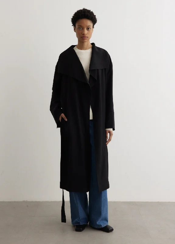 Exquisite Craftsmanship Signature Twill Coat