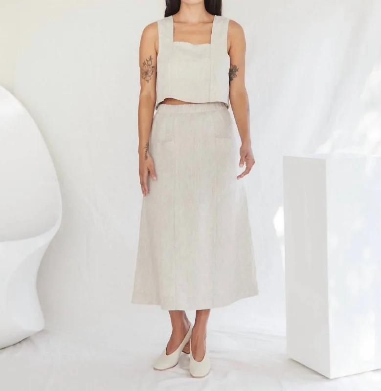 Comfortable And Versatile Sky Skirt In Grey