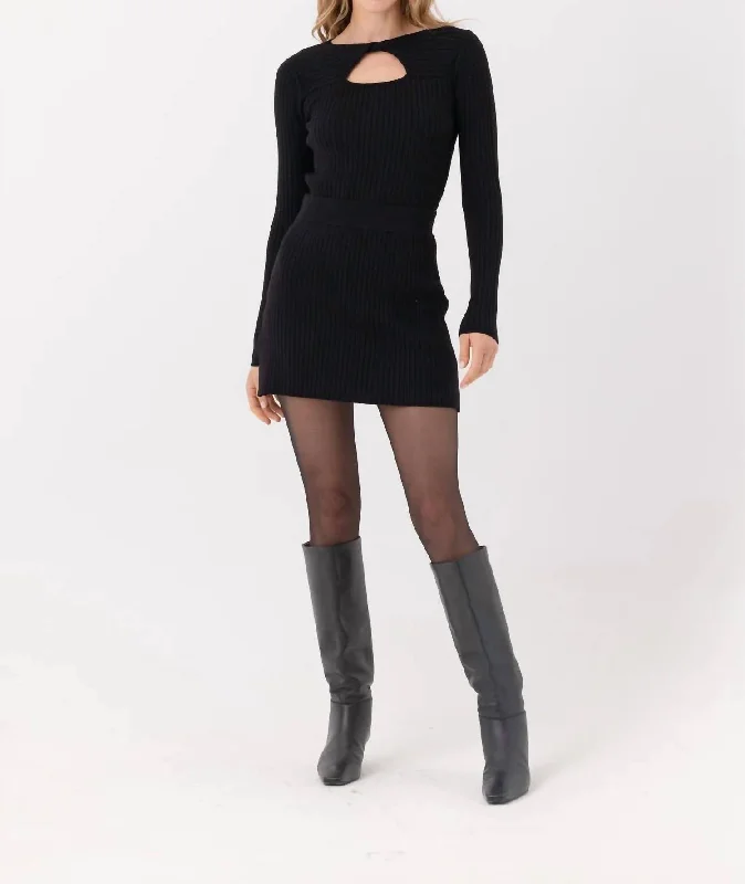 Trendy And Casual Stuart Skirt In Black