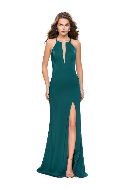 Breathable Design La Femme - 25669 Plunging Halter Fitted Dress